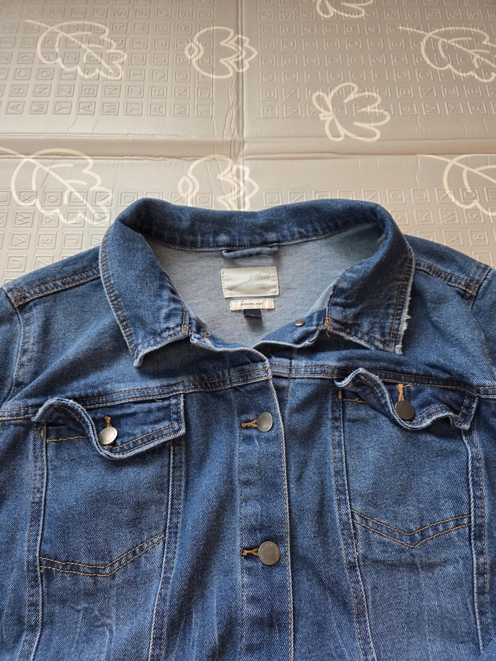 Universal Thread Womens Denim Jean Jacket Freeborn Jacket Classic Fit Size 2XL - Picture 3 of 7